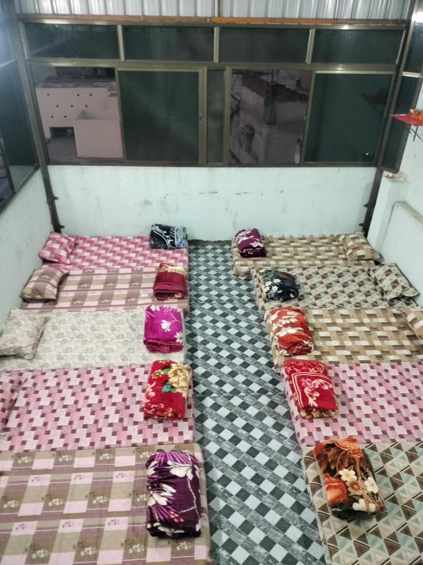 Jyoti Dormitory Варанаси Екстериор снимка