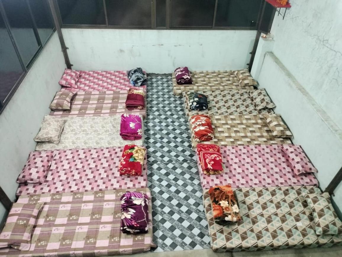 Jyoti Dormitory Варанаси Екстериор снимка